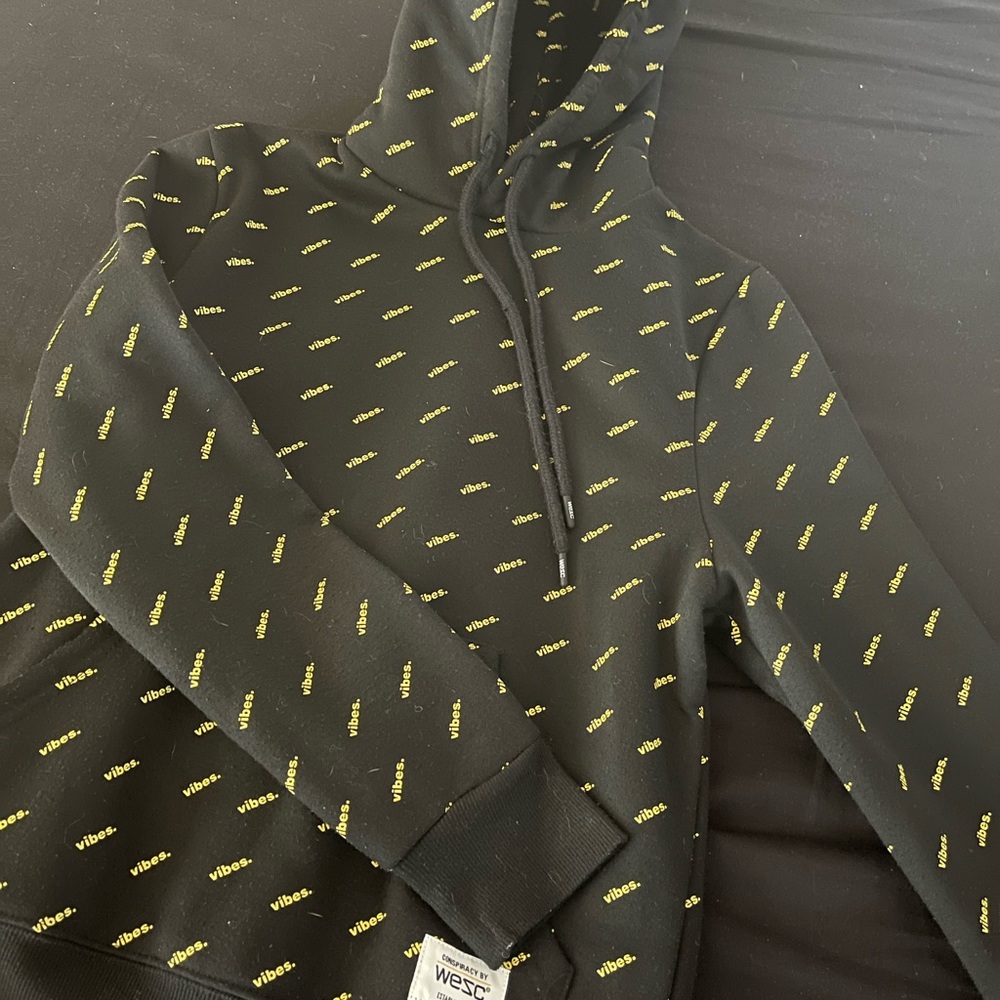 XS black vibes WESC sweat hoodie